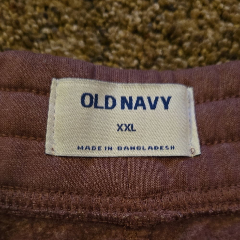 Old Navy Men's Mauve Drawstring Athletic Shorts, Size XXL - Picture 2 of 4